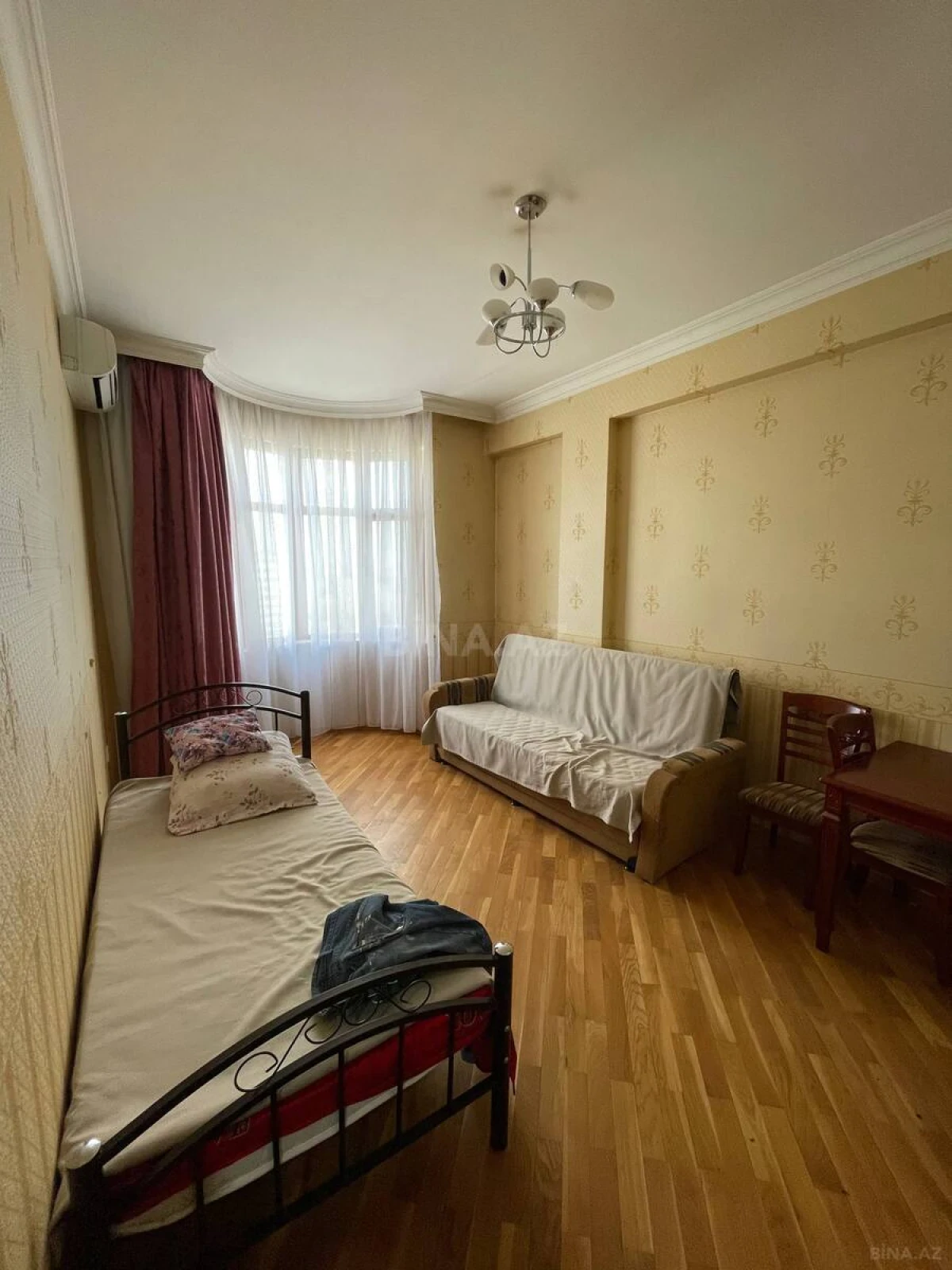 Kirayə verilir 2 otaqlı mənzil 60 m²