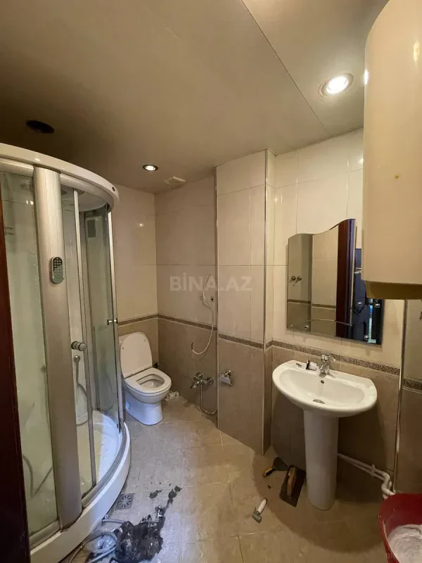 Kirayə verilir 2 otaqlı mənzil 60 m²