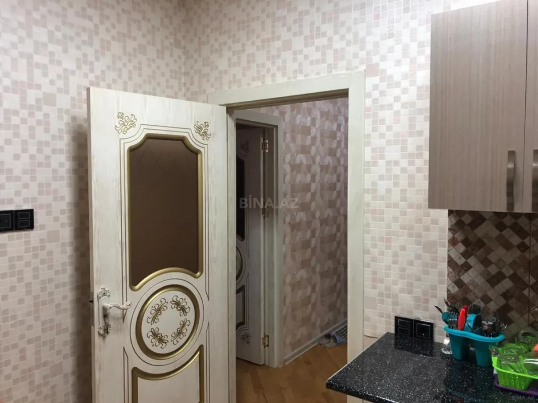Kirayə verilir 2 otaqlı mənzil 60 m²