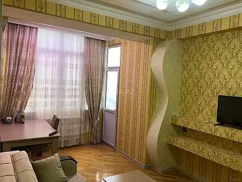 Kirayə verilir 2 otaqlı mənzil 60 m²