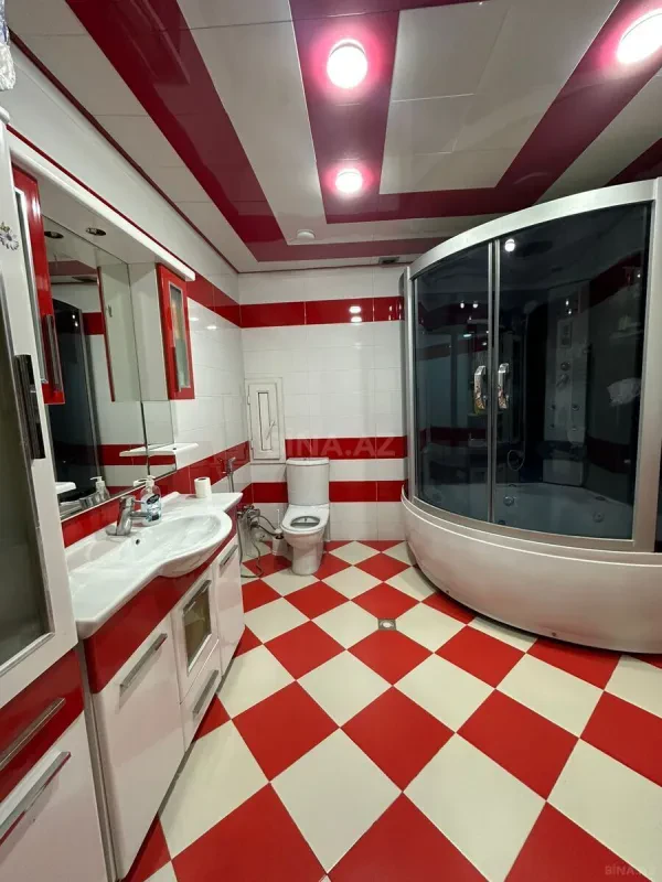 Satılır 3 otaqlı mənzil 117 m²