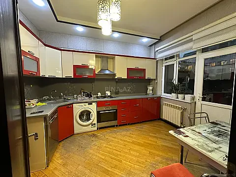 Satılır 3 otaqlı mənzil 117 m²