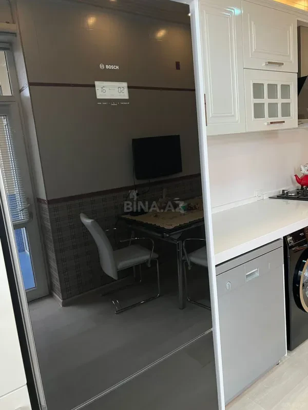 Kirayə verilir 3 otaqlı mənzil 135 m²