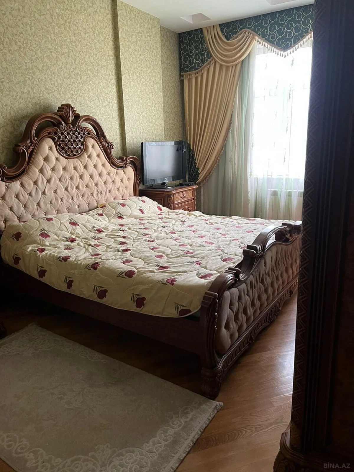 Kirayə verilir 3 otaqlı mənzil 135 m²