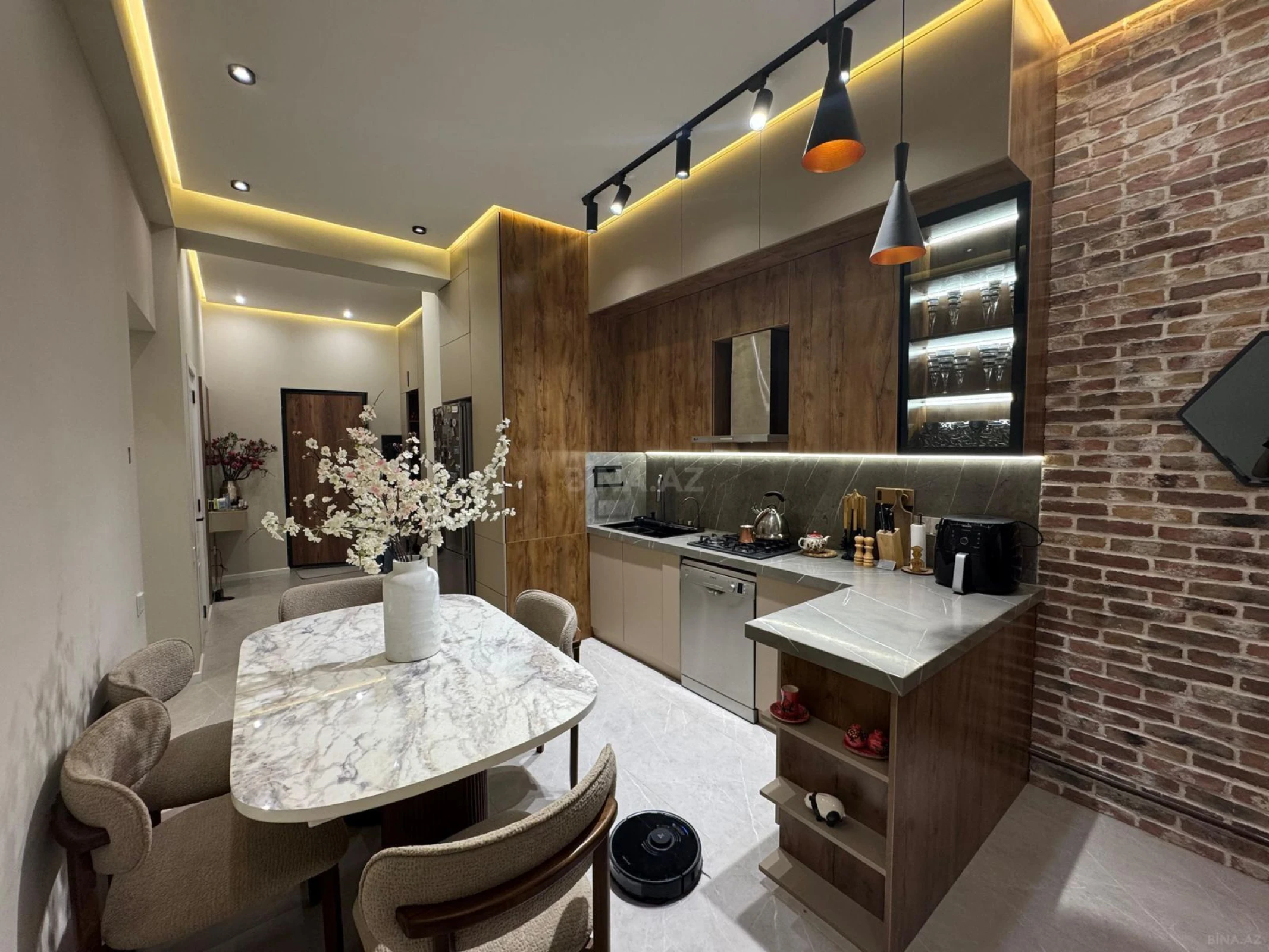 Kirayə verilir 3 otaqlı mənzil 90 m²