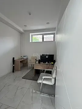 Kirayə verilir 20 otaqlı mənzil 440 m²