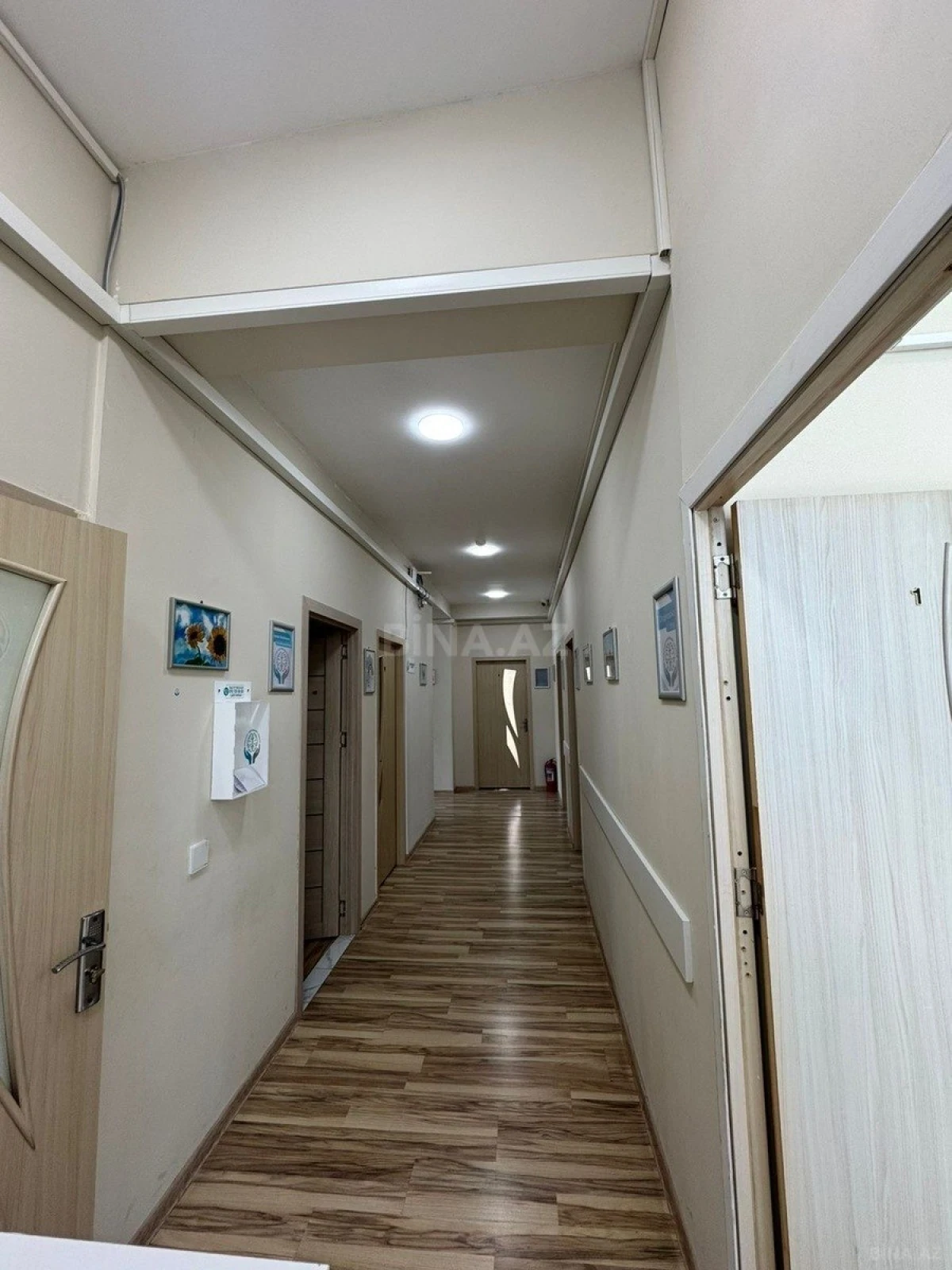 Kirayə verilir 20 otaqlı mənzil 440 m²