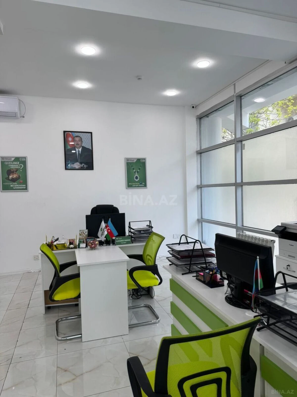 Kirayə verilir 20 otaqlı mənzil 440 m²