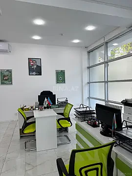 Kirayə verilir 20 otaqlı mənzil 440 m²