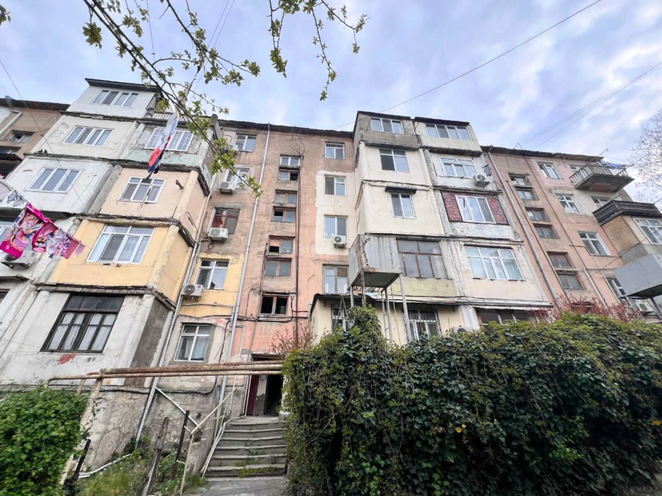 Satılır 3 otaqlı mənzil 64 m²