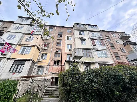 Satılır 3 otaqlı mənzil 64 m²