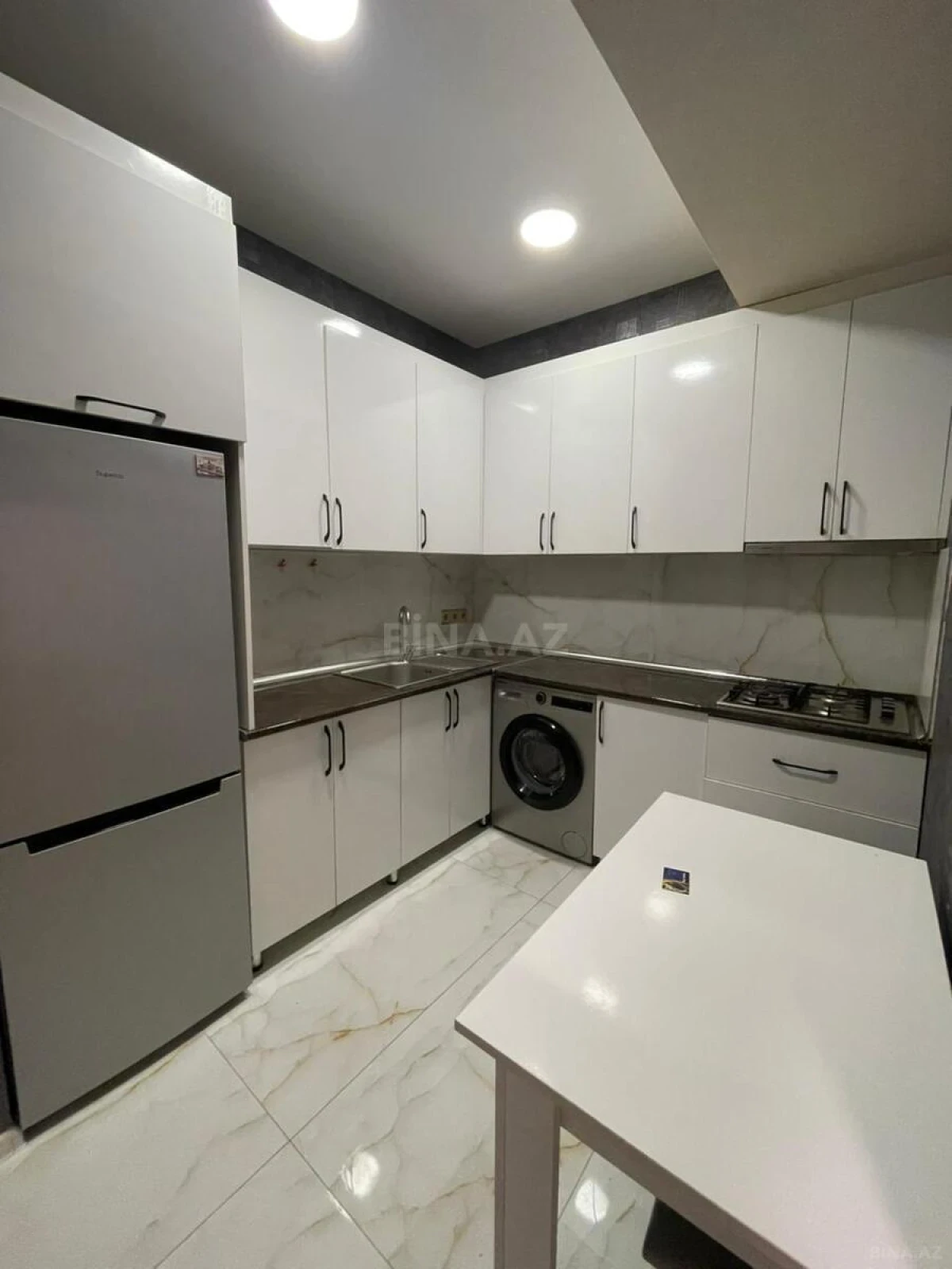 Kirayə verilir 3 otaqlı mənzil 70 m²