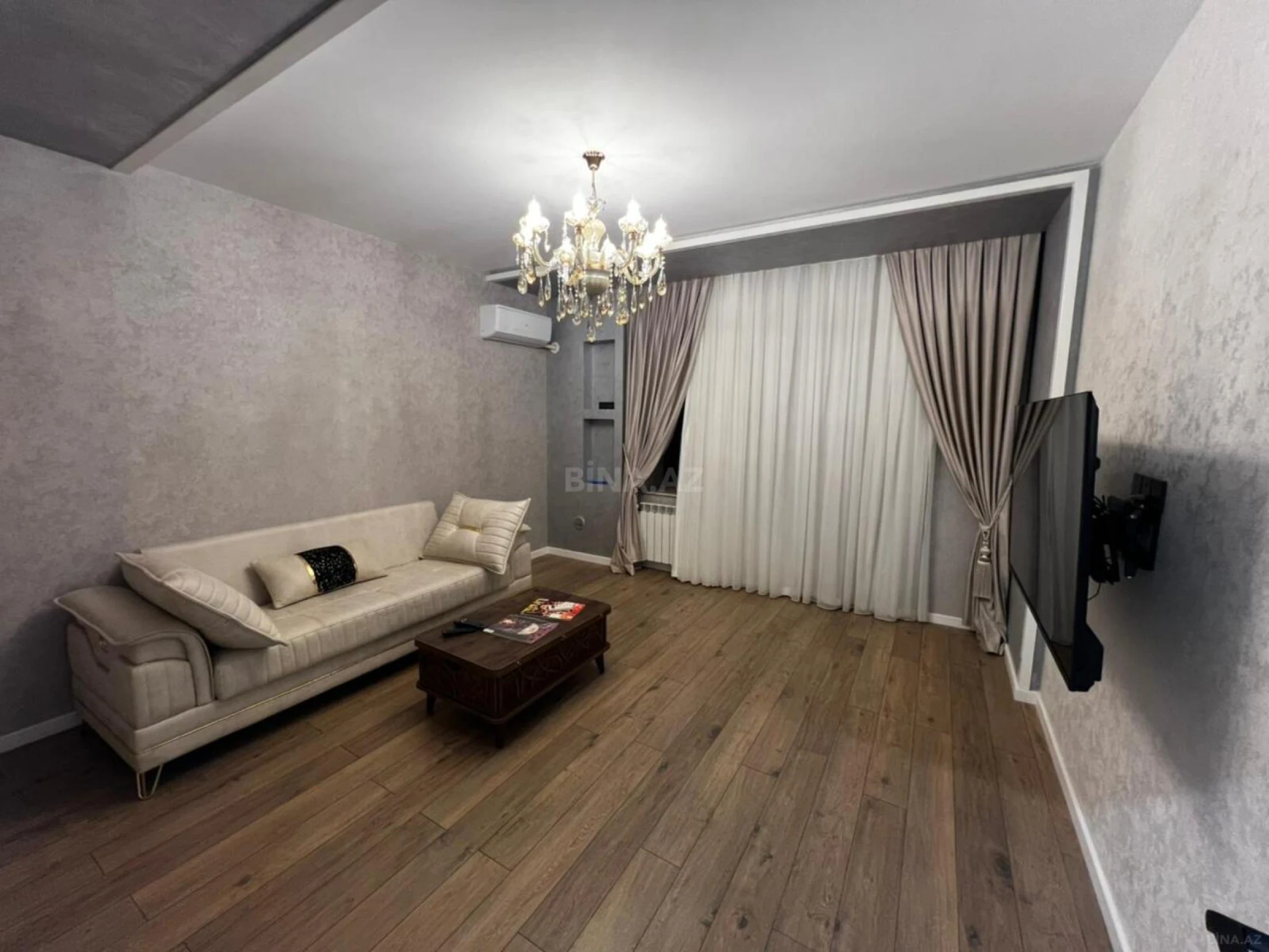 Kirayə verilir 2 otaqlı mənzil 65 m²
