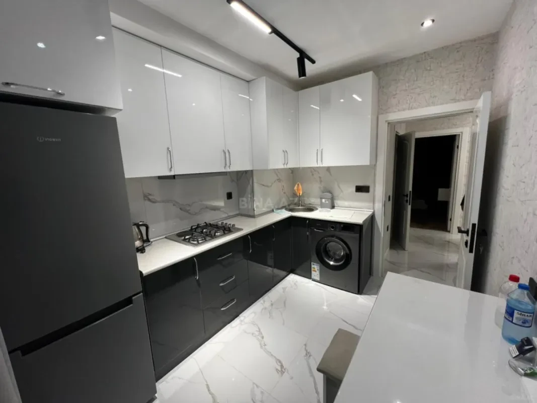 Kirayə verilir 2 otaqlı mənzil 65 m²