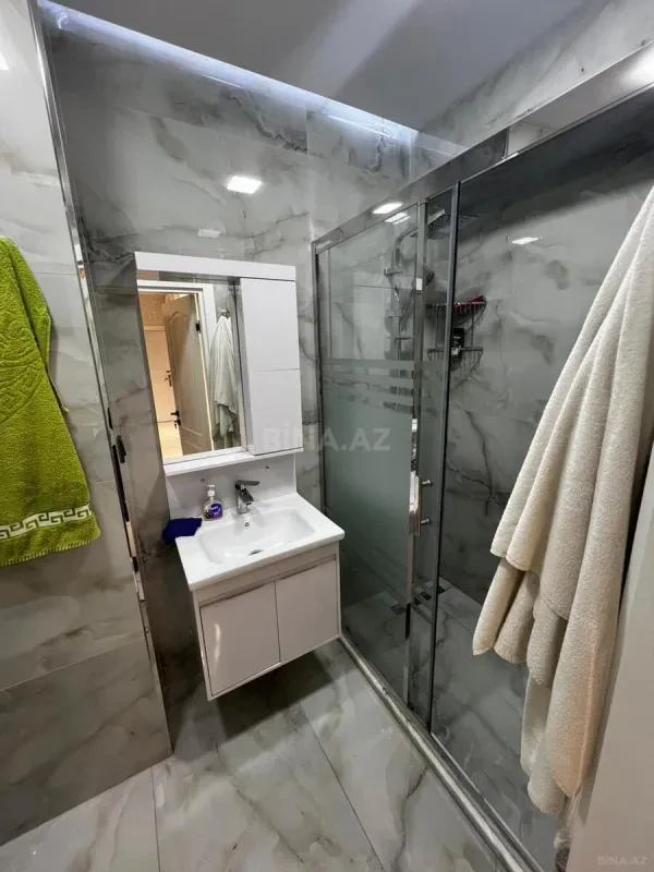 Kirayə verilir 2 otaqlı mənzil 65 m²