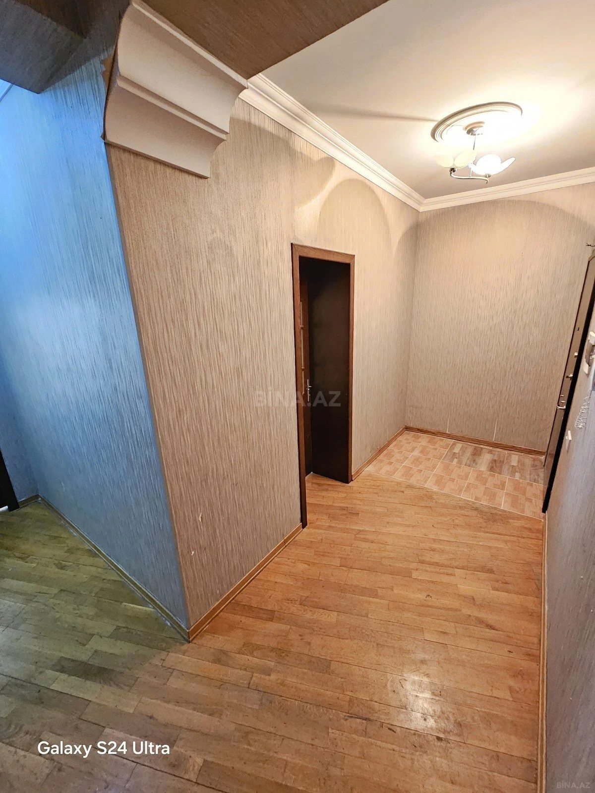 Kirayə verilir 2 otaqlı mənzil 70 m²