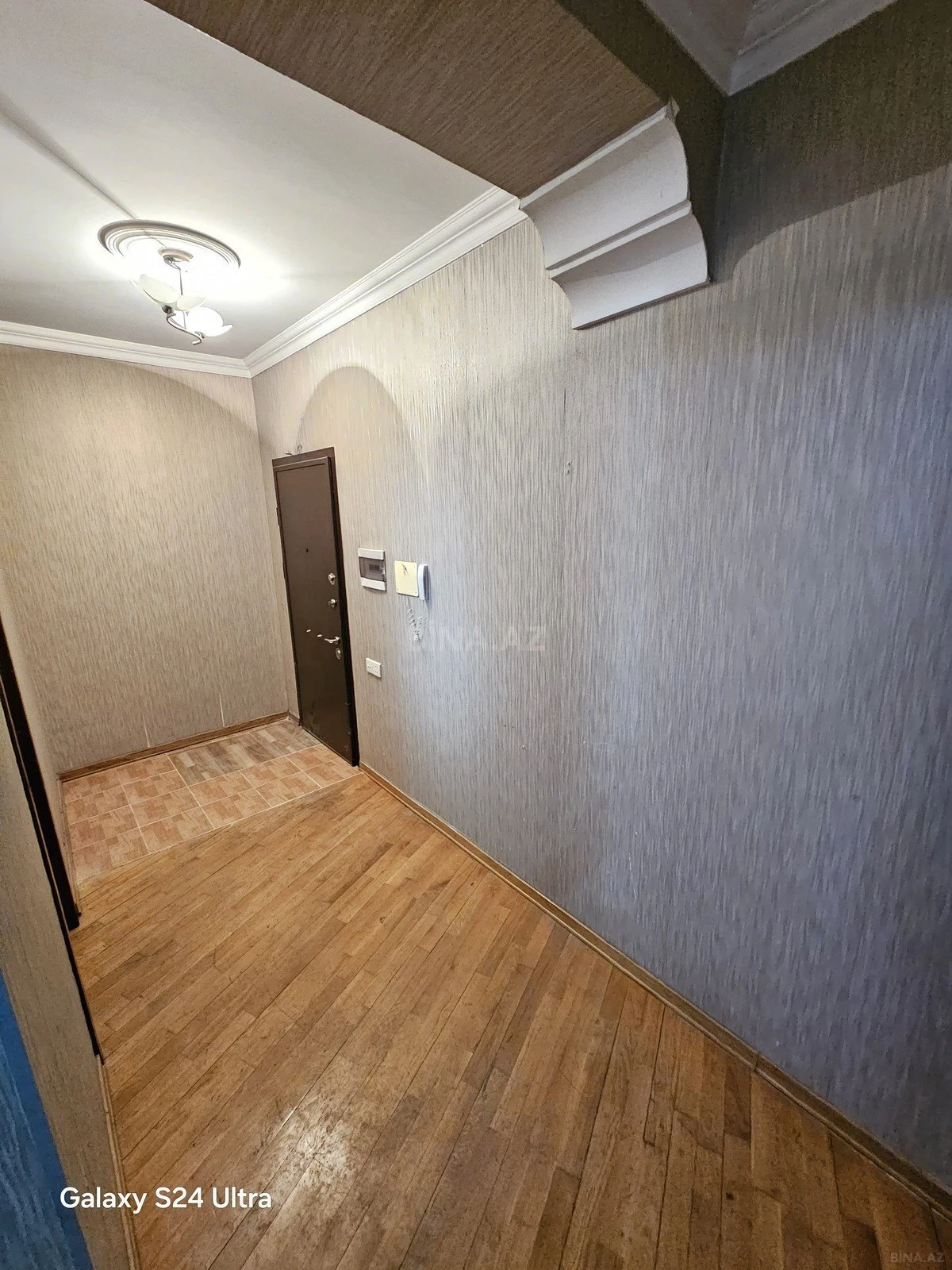 Kirayə verilir 2 otaqlı mənzil 70 m²