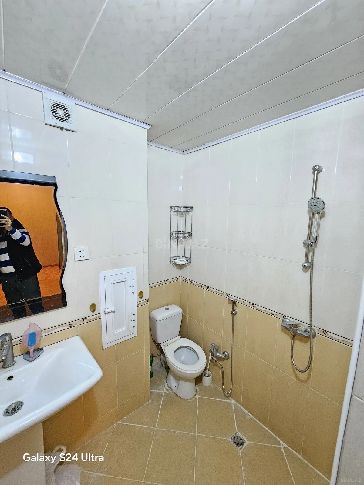 Kirayə verilir 2 otaqlı mənzil 70 m²
