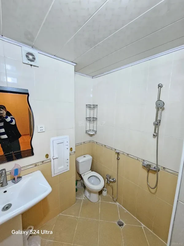 Kirayə verilir 2 otaqlı mənzil 70 m²