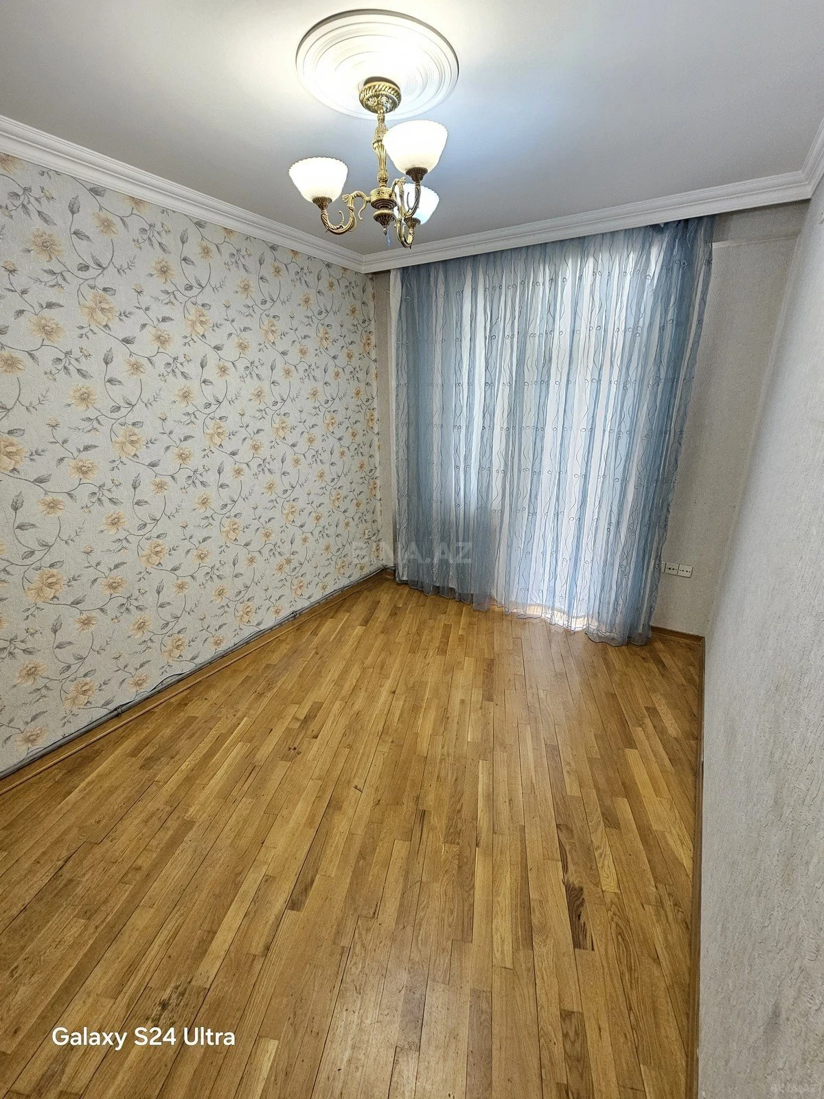 Kirayə verilir 2 otaqlı mənzil 70 m²
