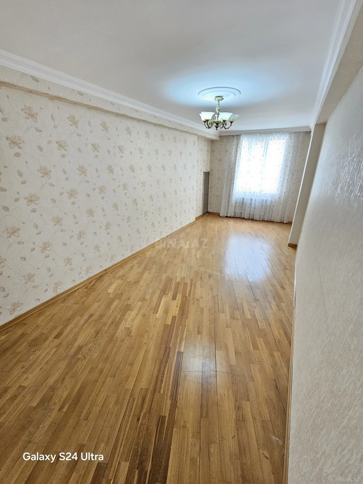 Kirayə verilir 2 otaqlı mənzil 70 m²