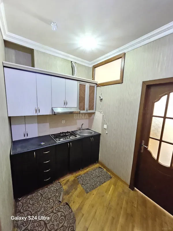 Kirayə verilir 2 otaqlı mənzil 70 m²