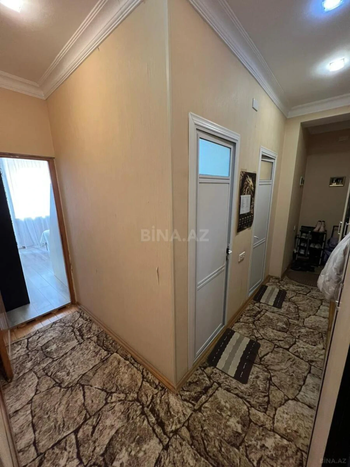 Satılır 2 otaqlı mənzil 58 m²