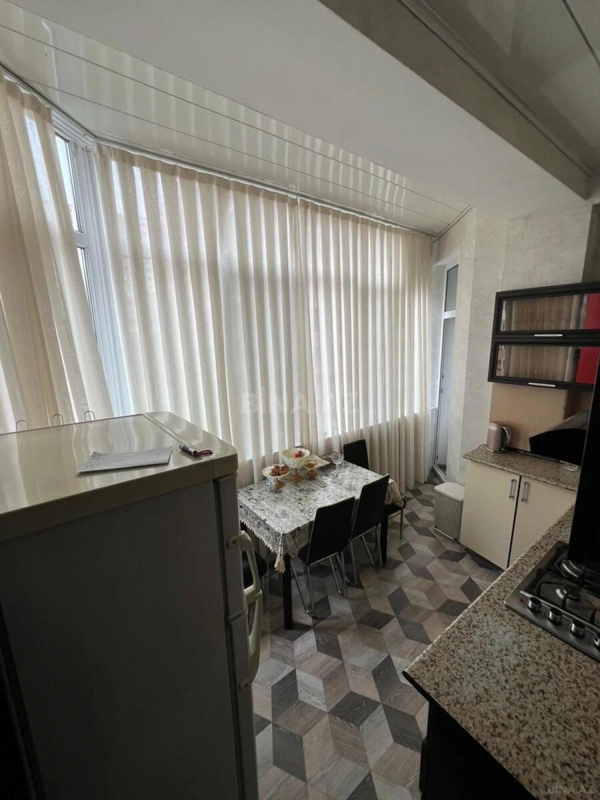 Satılır 2 otaqlı mənzil 58 m²