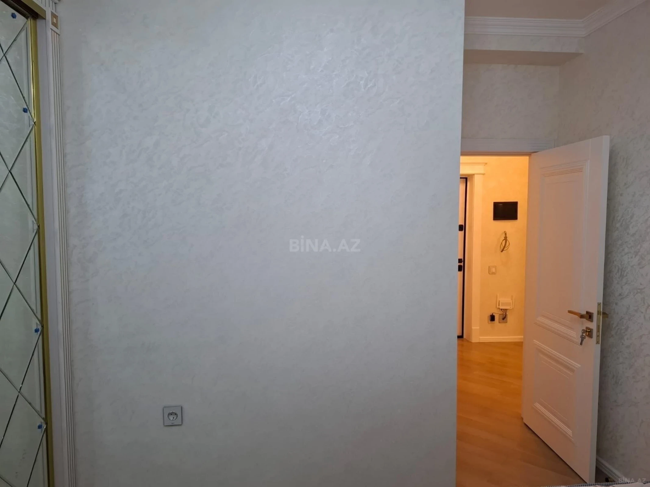 Kirayə verilir 2 otaqlı mənzil 50 m²