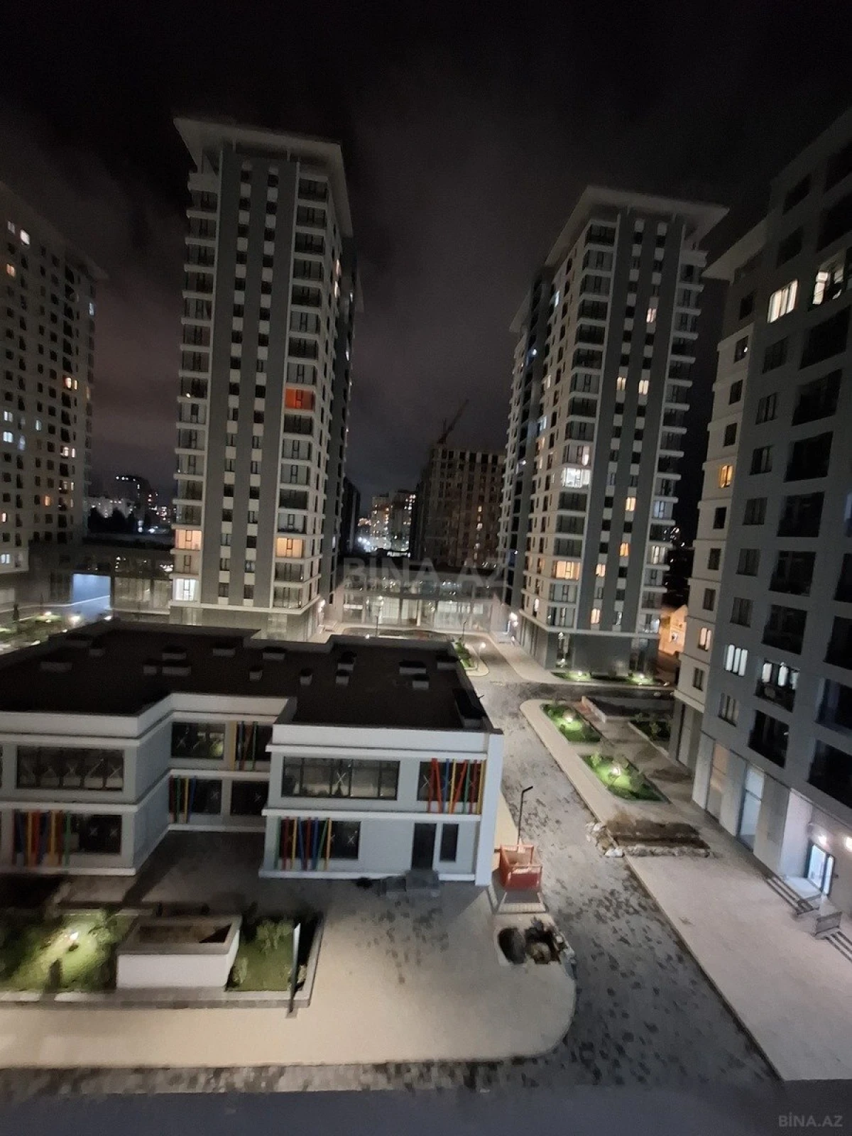 Kirayə verilir 2 otaqlı mənzil 50 m²