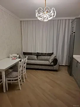 Kirayə verilir 2 otaqlı mənzil 50 m²