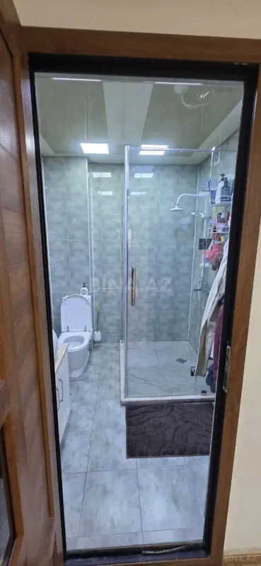 Satılır 4 otaqlı mənzil 131 m²