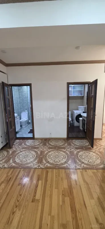 Satılır 4 otaqlı mənzil 131 m²