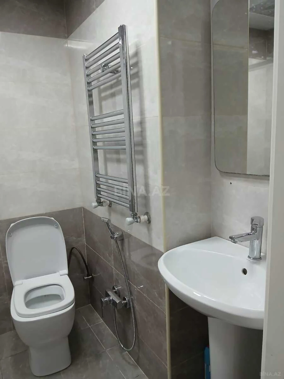 Satılır 2 otaqlı mənzil 47 m²