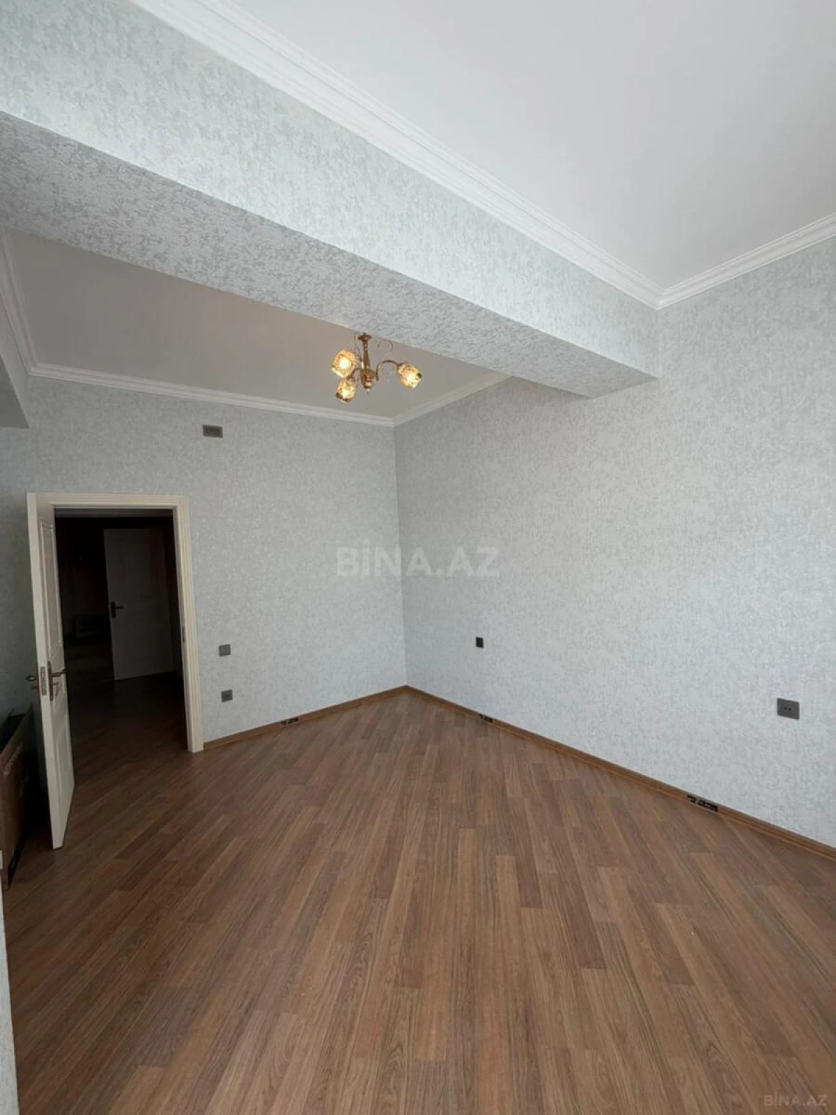 Kirayə verilir 3 otaqlı mənzil 120 m²