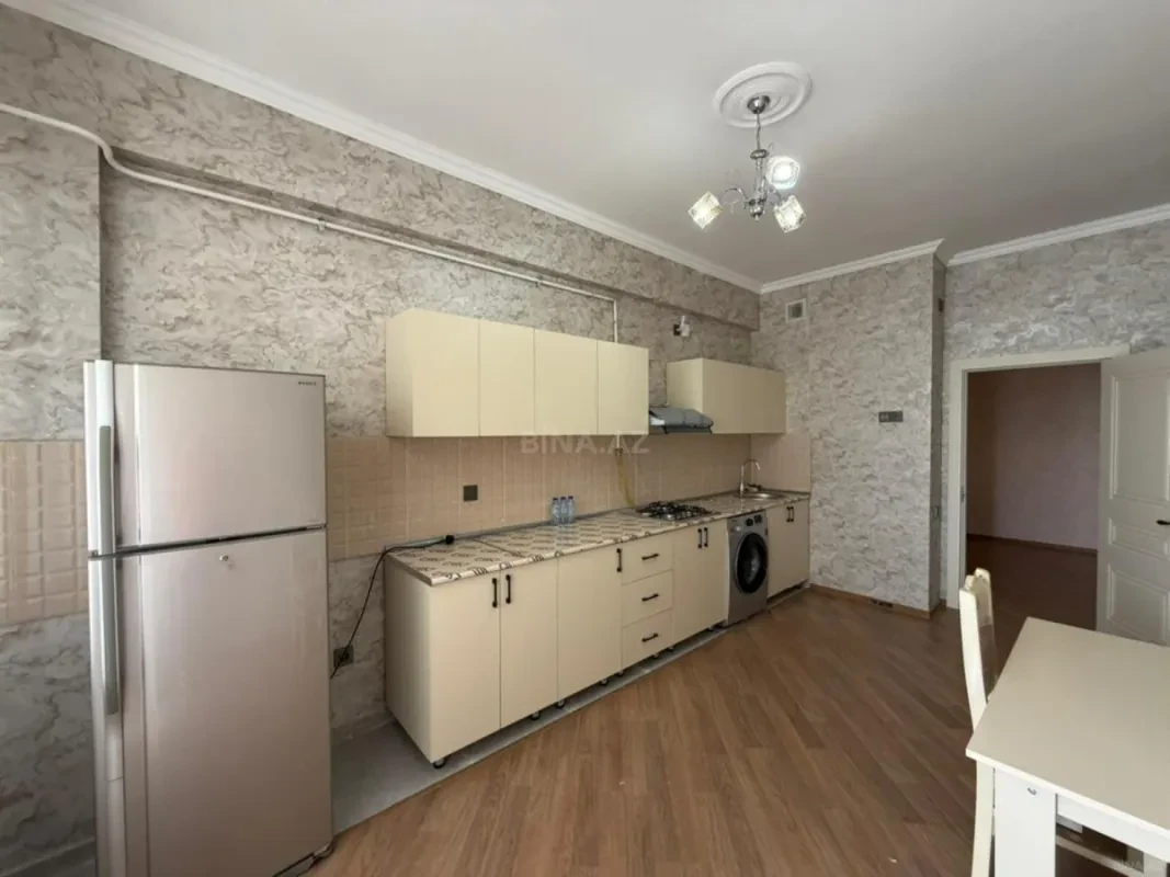 Kirayə verilir 3 otaqlı mənzil 120 m²