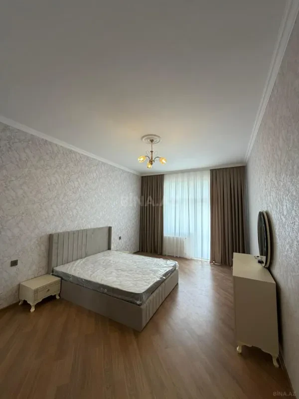 Kirayə verilir 3 otaqlı mənzil 120 m²