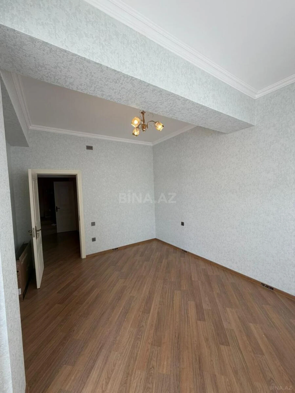 Kirayə verilir 3 otaqlı mənzil 120 m²
