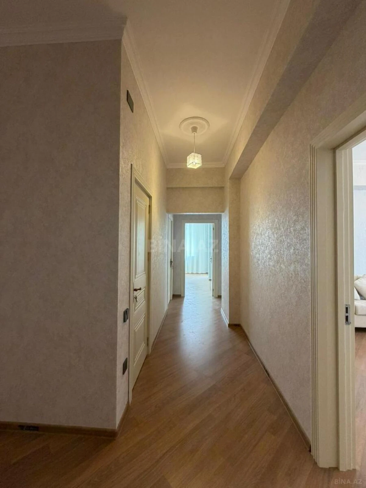 Kirayə verilir 3 otaqlı mənzil 120 m²