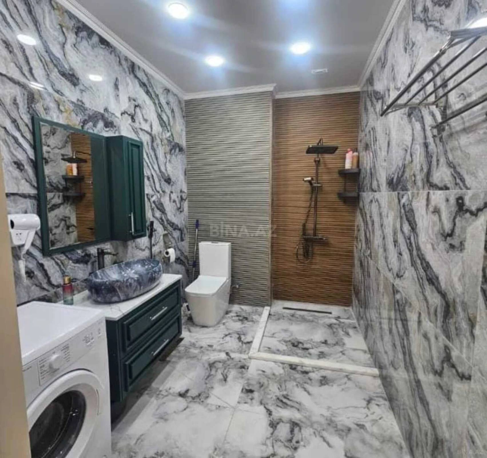 Kirayə verilir 2 otaqlı mənzil 65 m²