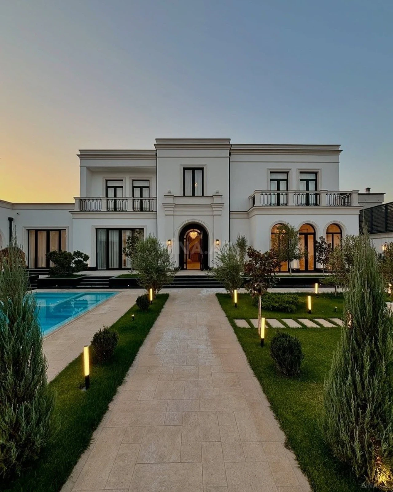Kirayə verilir 5 otaqlı həyət evi 400 m²