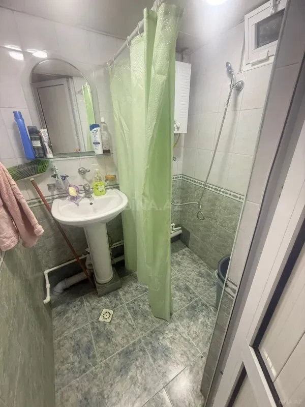 Satılır 2 otaqlı mənzil 58 m²