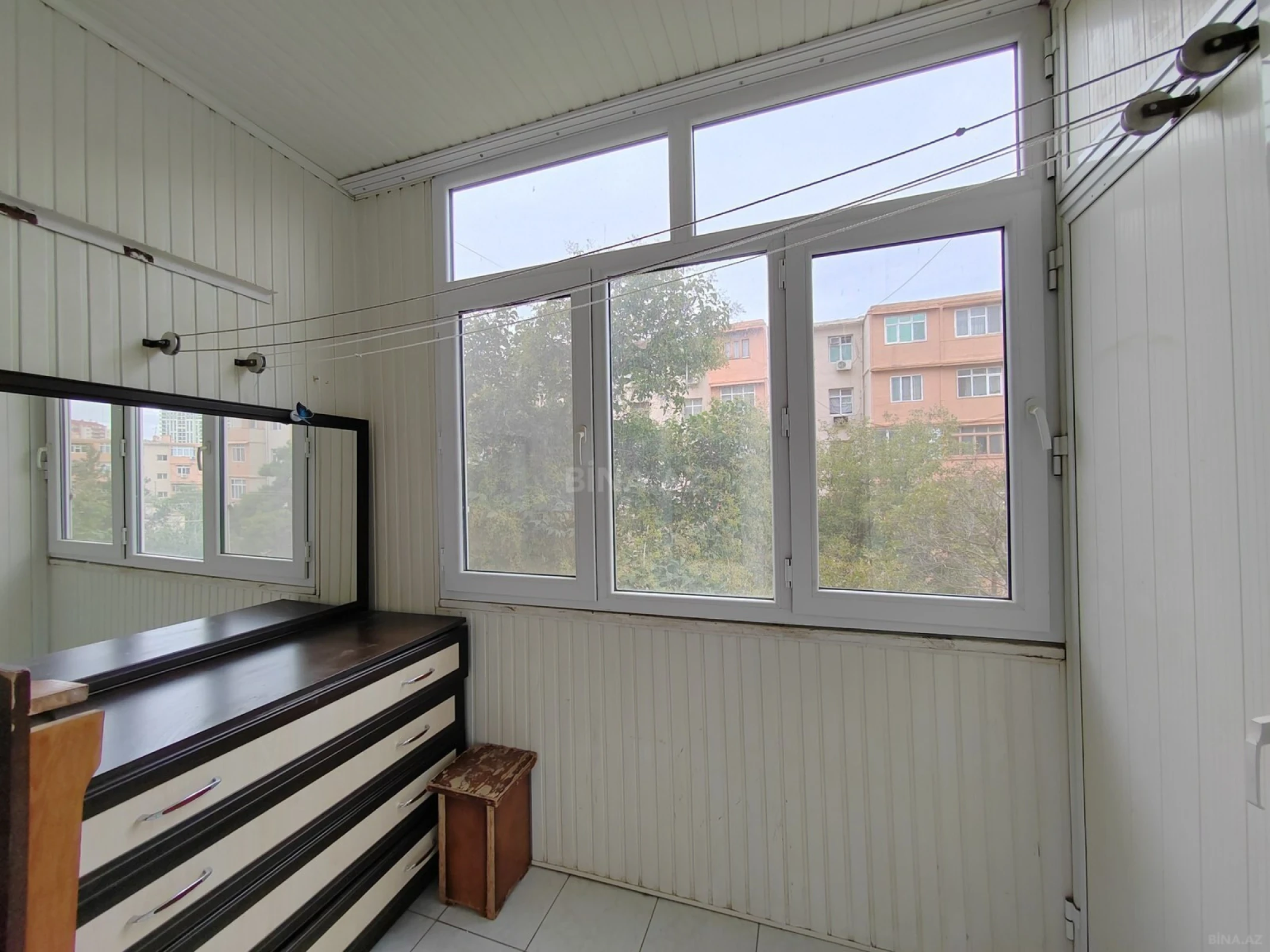 Satılır 2 otaqlı mənzil 58 m²