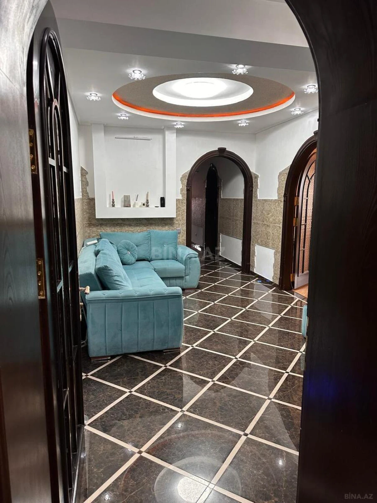 Satılır 3 otaqlı mənzil 154 m²