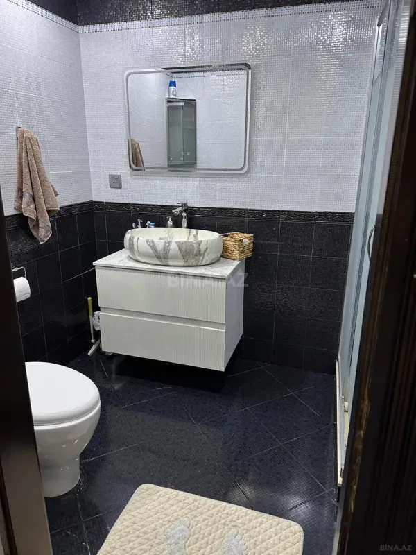 Satılır 3 otaqlı mənzil 154 m²