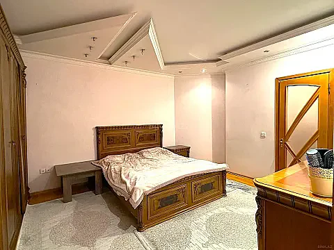 Satılır 3 otaqlı mənzil 102 m²