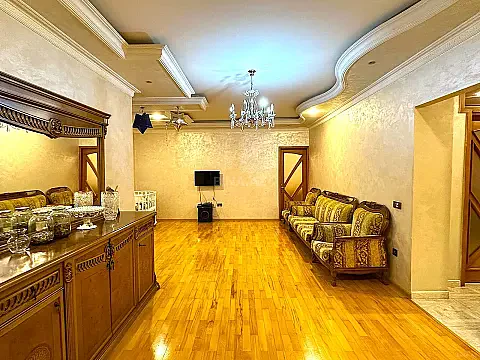 Satılır 3 otaqlı mənzil 102 m²