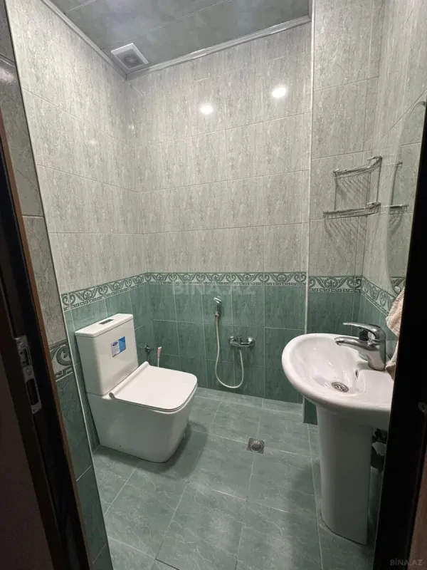 Satılır 2 otaqlı mənzil 82 m²
