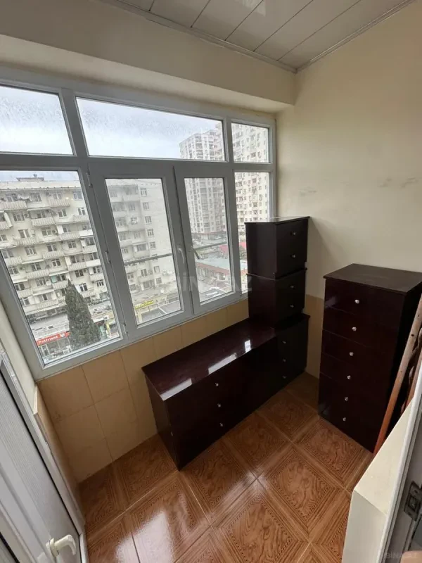 Satılır 2 otaqlı mənzil 82 m²