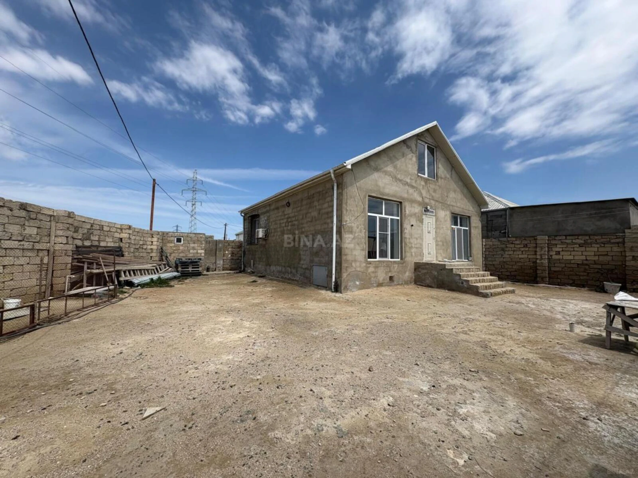 Satılır 3 otaqlı həyət evi 110 m²